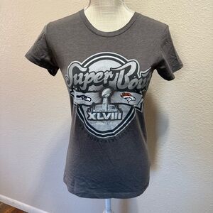 Super Bowl XLVIII Gray T-Shirt - Size Small